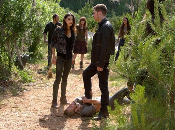 The Originals -- "Alive & Kicking" -- Image Number: OR202a_0239.jpg -- Pictured (L-R): Phoebe Tonkin as Hayley, Joseph Morgan as Klaus and Chase Coleman as Oliver -- Photo: Curtis Baker/The CW -- é 2014 The CW Network, LLC. All rights reserved.